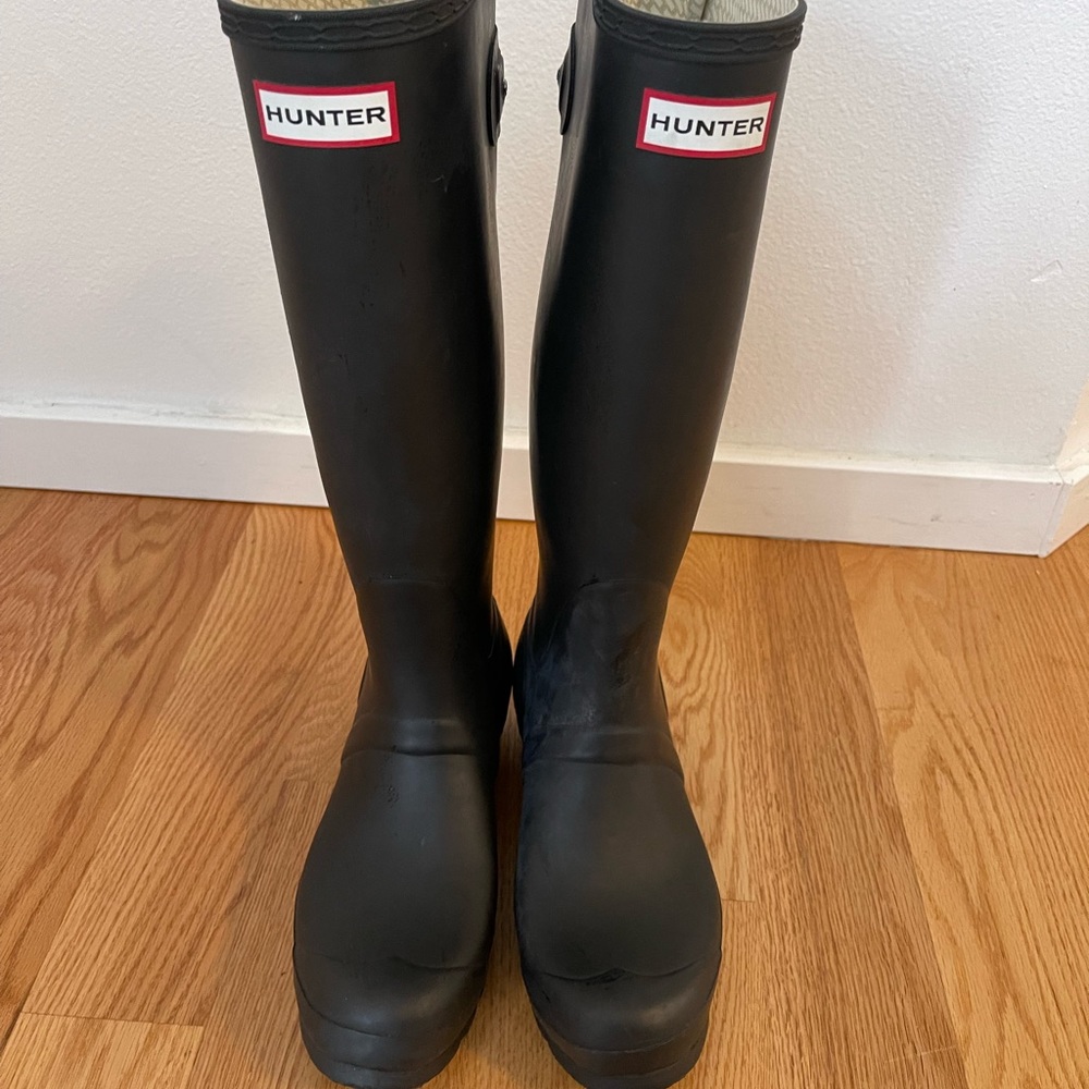 Black Matte Hunter Boots with adjustable back . Include black fleece socks
